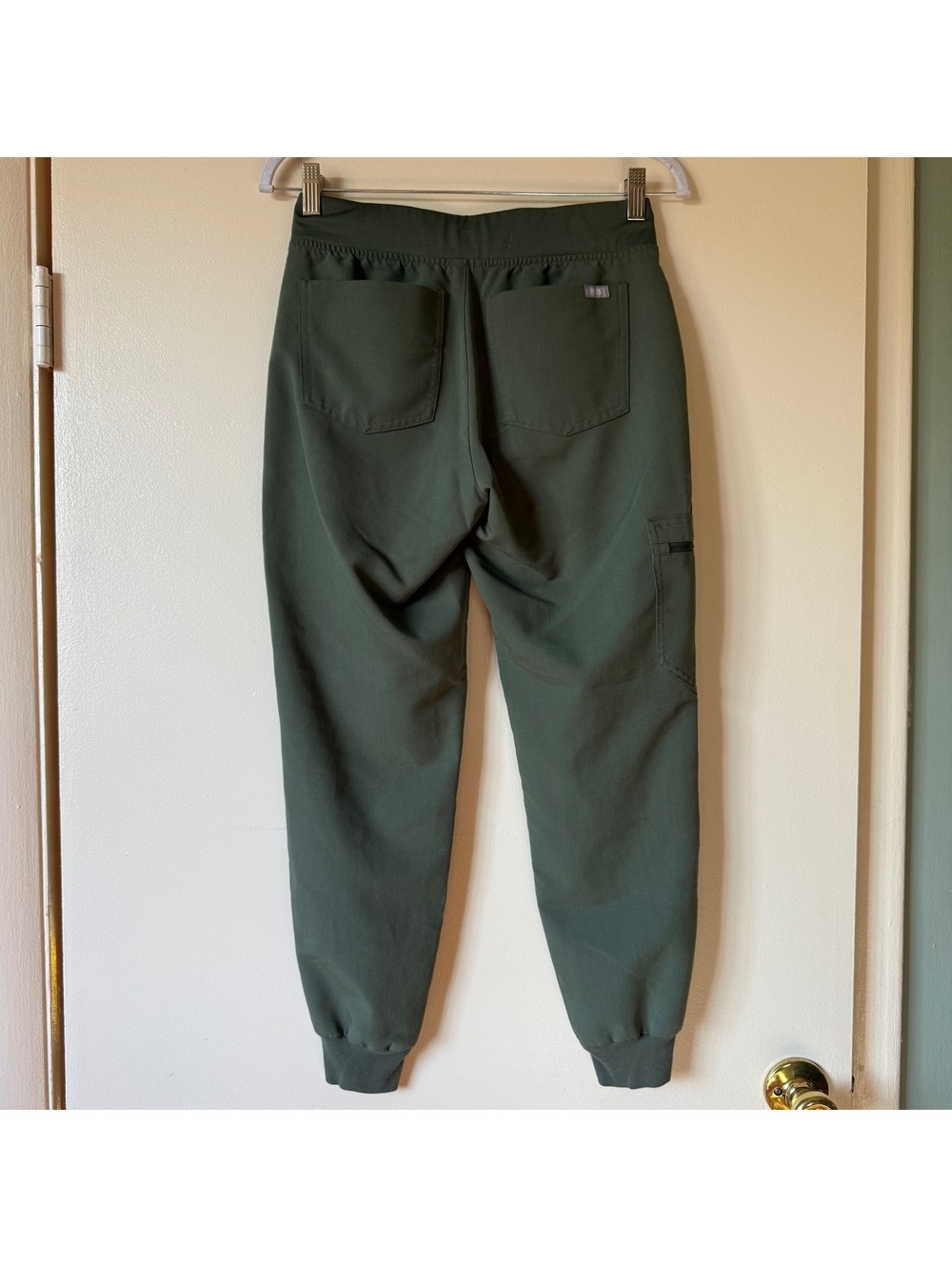 FIGS Zamora Jogger women’s Scrub Pants Olive Green XS/P Technical Collection V - Picture 5 of 8